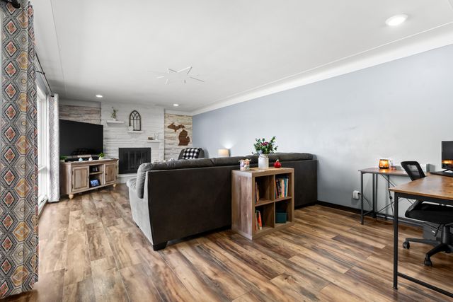 13016 9 Mile Road, Battle Creek, MI 49014