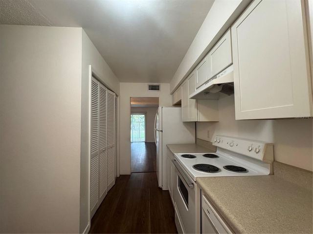221 S CYPRESS WAY, Casselberry, FL 32707