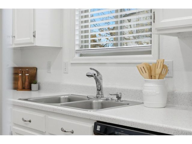 4023 Boulder Dr, Loveland, CO 80538