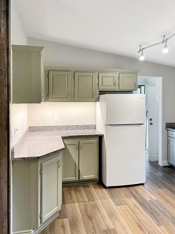 259 Gaines Circle, Cottageville, SC 29435