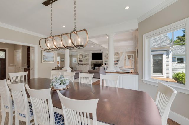 10 Shiverick Road, East Dennis, MA 02641