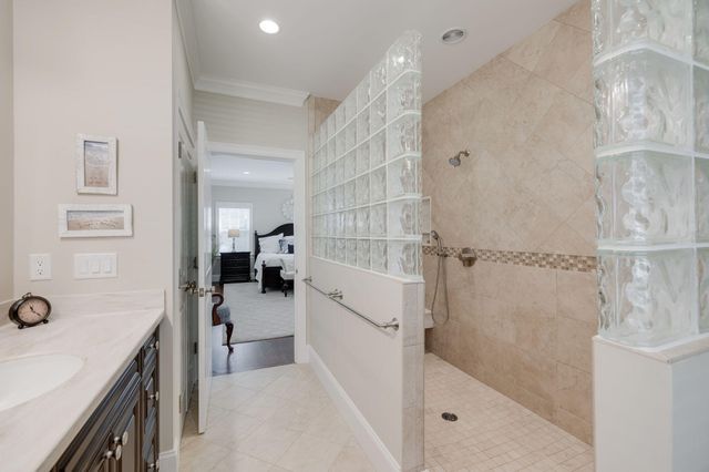 10 Shiverick Road, East Dennis, MA 02641