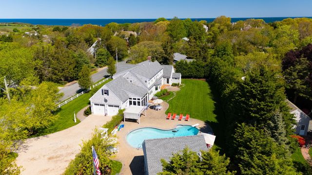10 Shiverick Road, East Dennis, MA 02641