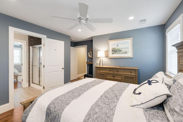 10 Shiverick Road, East Dennis, MA 02641