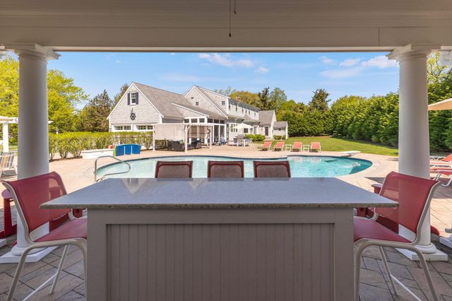 10 Shiverick Road, East Dennis, MA 02641