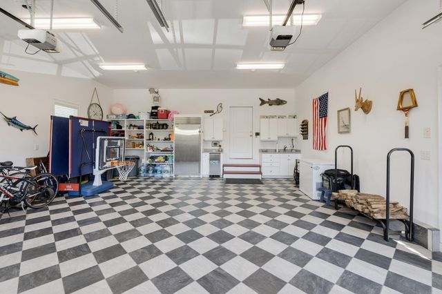 10 Shiverick Road, East Dennis, MA 02641