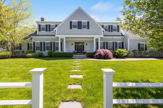 10 Shiverick Road, East Dennis, MA 02641