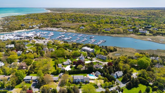 10 Shiverick Road, East Dennis, MA 02641