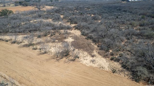 0 W FM 462, Moore, TX 78057