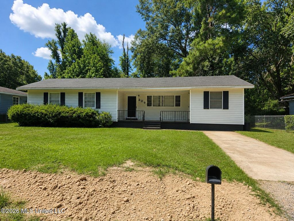 229 Cameron Street, Jackson, MS 39212