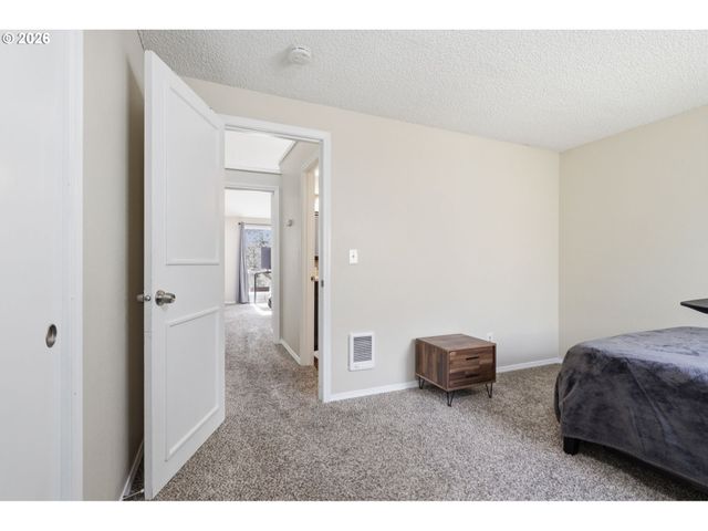 7006 Ne 43RD St D, Vancouver, WA 98661