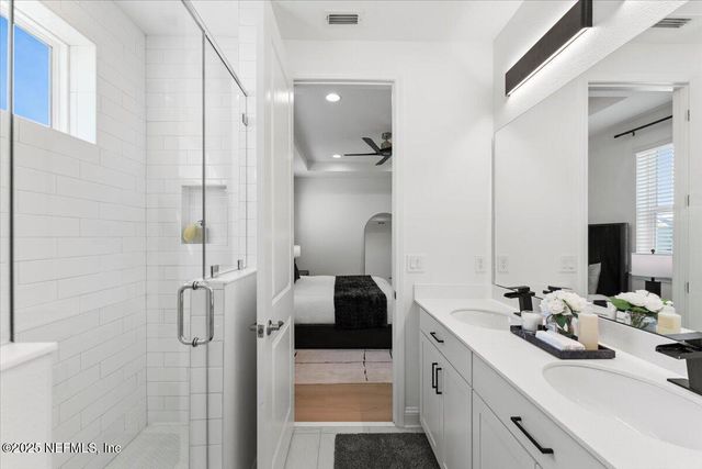 492 RUM RUNNER Way, St. Johns, FL 32259