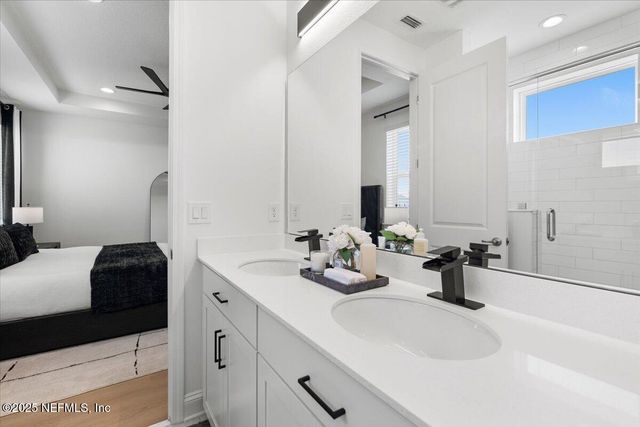 492 RUM RUNNER Way, St. Johns, FL 32259