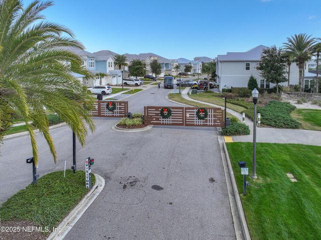 492 RUM RUNNER Way, St. Johns, FL 32259