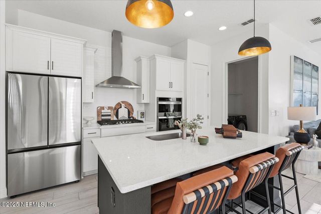 492 RUM RUNNER Way, St. Johns, FL 32259