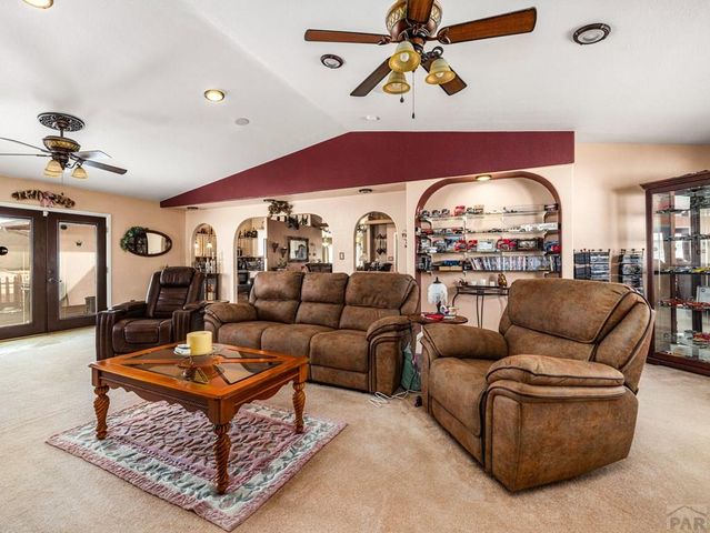 107 W Blakeland Dr, Pueblo West, CO 81007