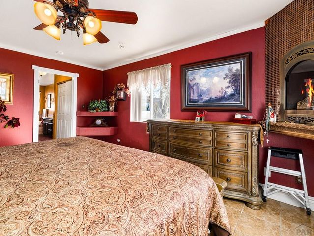 107 W Blakeland Dr, Pueblo West, CO 81007