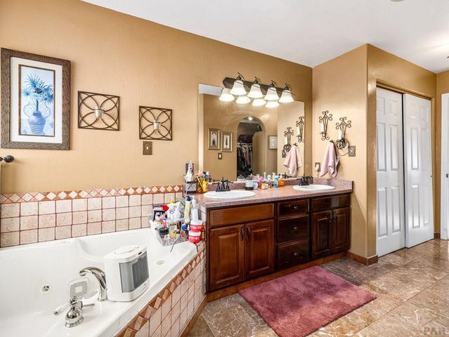 107 W Blakeland Dr, Pueblo West, CO 81007