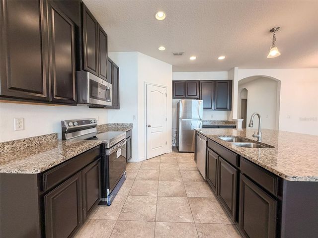 908 GLAZEBROOK LOOP, Orange City, FL 32763