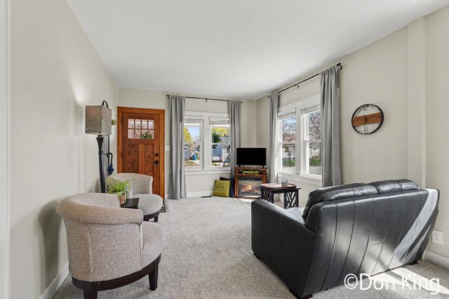 1136 Slayton Avenue, Grand Haven City, MI 49417