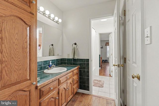 837 YORK RD, Carlisle, PA 17015