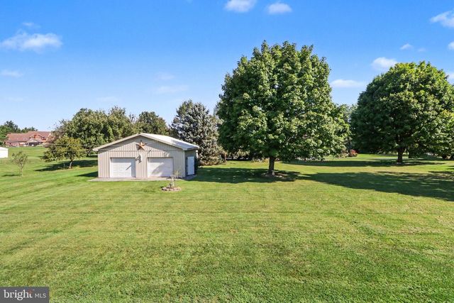 837 YORK RD, Carlisle, PA 17015