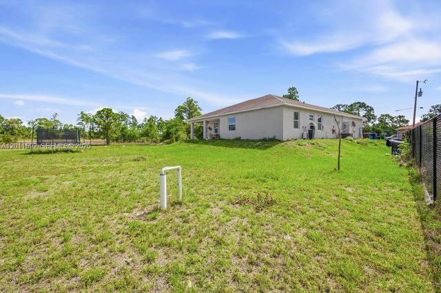 1211 Eclat St E, Lehigh Acres, FL 33974
