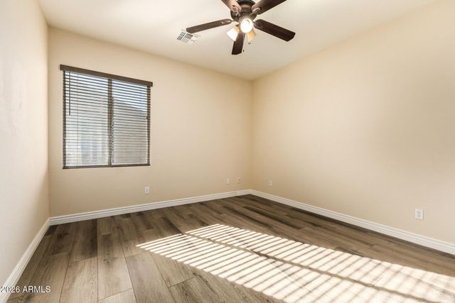 2225 W APACHE RAIN Road, Phoenix, AZ 85085