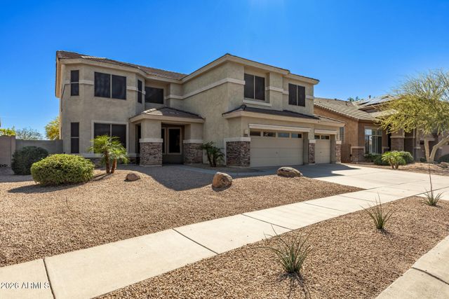 2225 W APACHE RAIN Road, Phoenix, AZ 85085