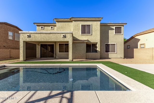 2225 W APACHE RAIN Road, Phoenix, AZ 85085