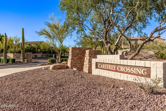 2225 W APACHE RAIN Road, Phoenix, AZ 85085