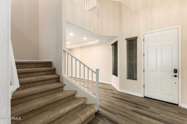 2225 W APACHE RAIN Road, Phoenix, AZ 85085