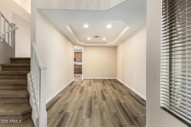 2225 W APACHE RAIN Road, Phoenix, AZ 85085