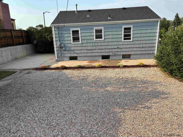 1839 E PERSHING BLVD, Cheyenne, WY 82001