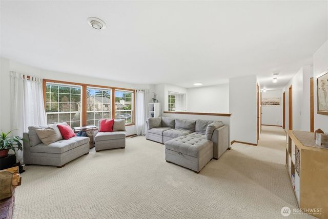 22305 SE 244th Place, Maple Valley, WA 98038