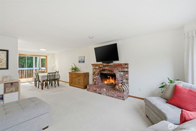 22305 SE 244th Place, Maple Valley, WA 98038