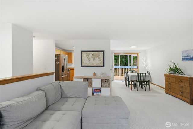 22305 SE 244th Place, Maple Valley, WA 98038