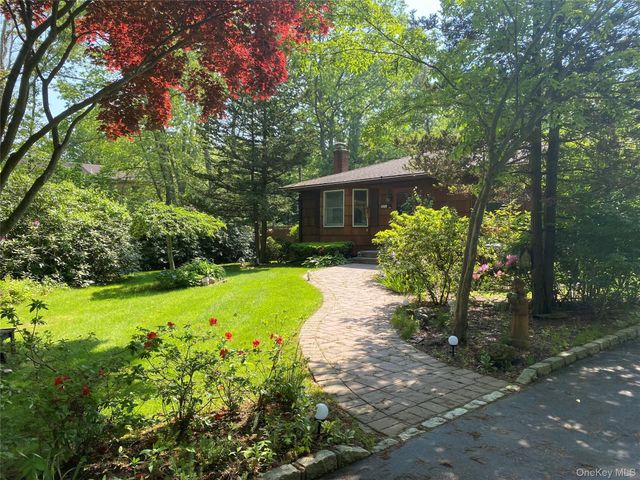 186 Radio Avenue, Miller Place, NY 11764