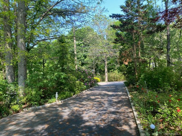 186 Radio Avenue, Miller Place, NY 11764