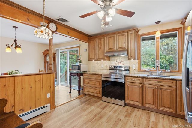 186 Radio Avenue, Miller Place, NY 11764