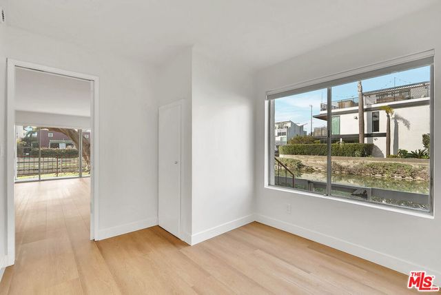 2300 Grand Canal, Venice, CA 90291