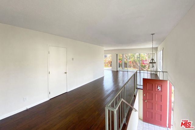 2300 Grand Canal, Venice, CA 90291