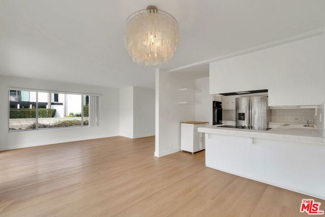 2300 Grand Canal, Venice, CA 90291