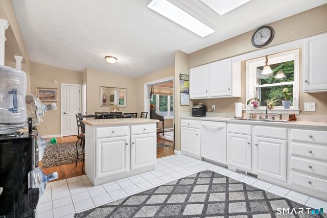 3 Indian Hill Road, Montville, CT 06382