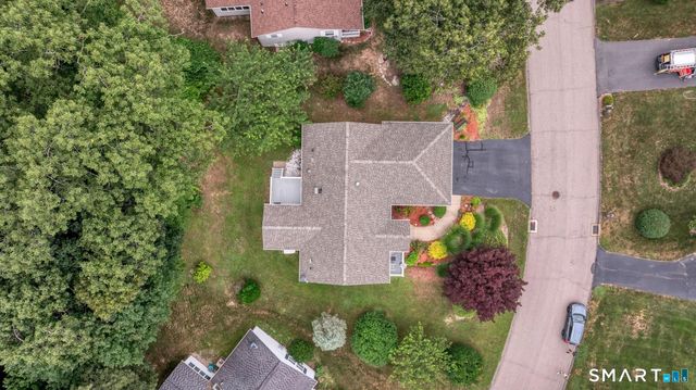 3 Indian Hill Road, Montville, CT 06382