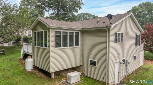 3 Indian Hill Road, Montville, CT 06382