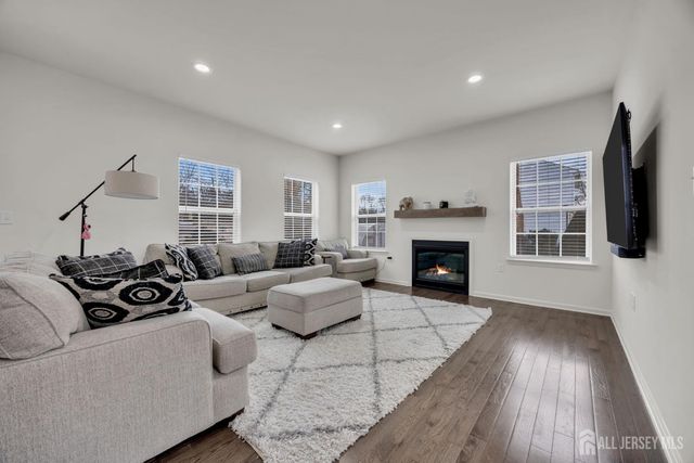 1497 Thomas Avenue, North Brunswick, NJ 08902