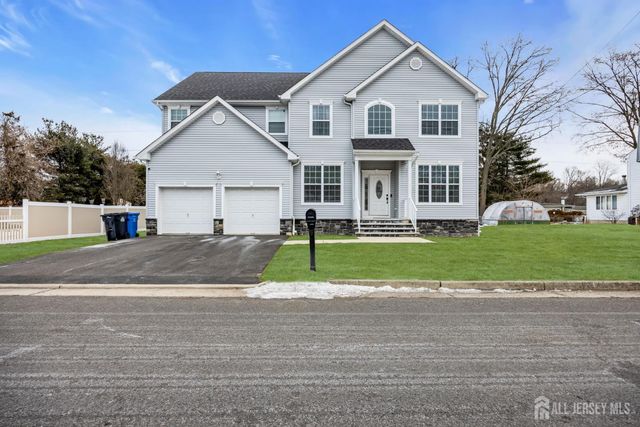 1497 Thomas Avenue, North Brunswick, NJ 08902