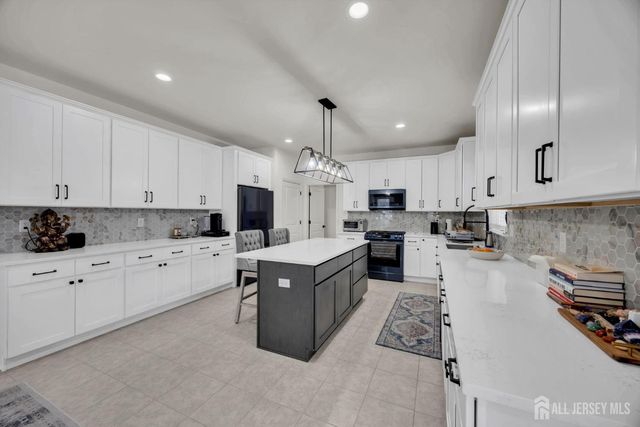 1497 Thomas Avenue, North Brunswick, NJ 08902