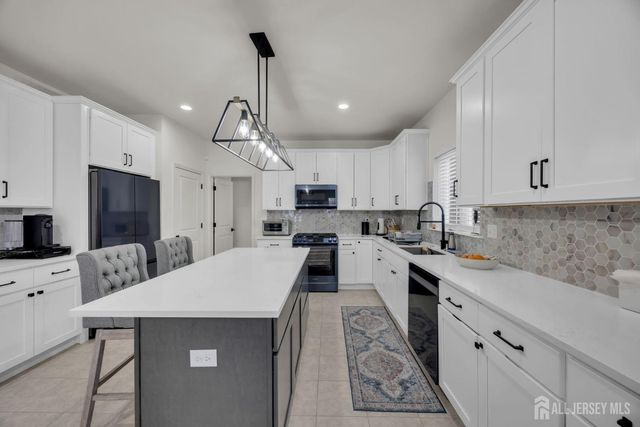 1497 Thomas Avenue, North Brunswick, NJ 08902